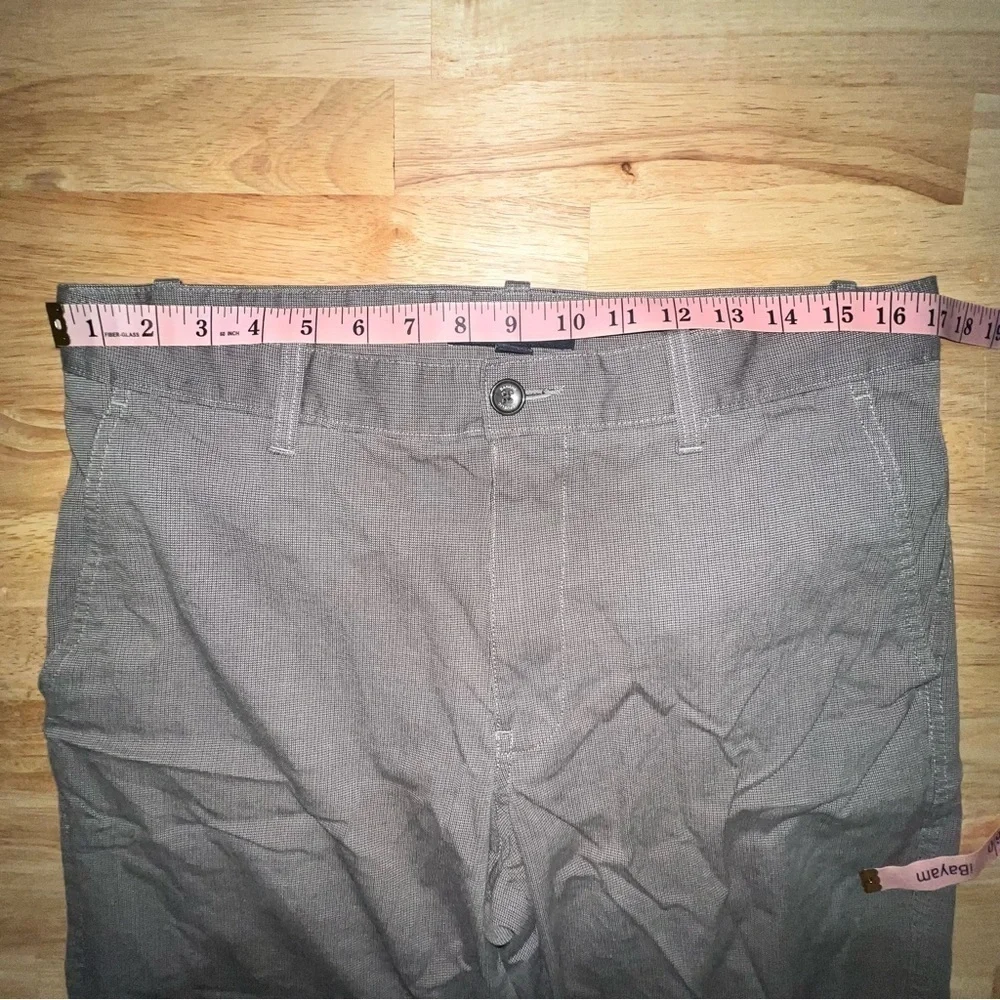 Banana Republic Men’s Slim Fit Textured Chino Pants 34x32 – Classic Style